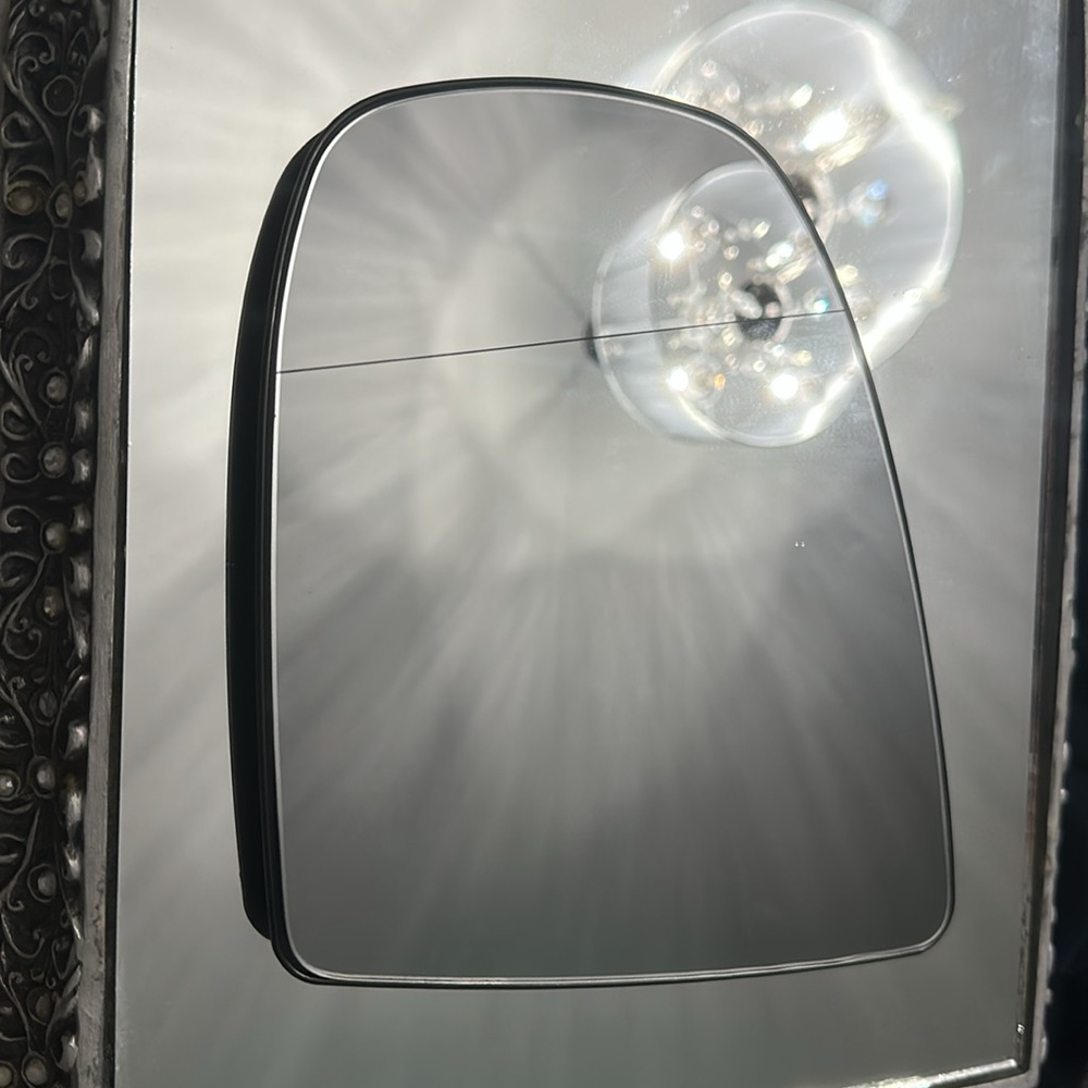 NEW BMW (LEFT) X5 Side Mirror Replacement. Also includes the wiring harness.